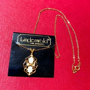 🖤NEW💕14K gold plated Opal necklace